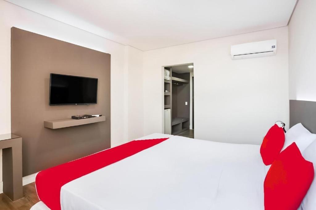 Hotel Interamericana Bagian luar foto