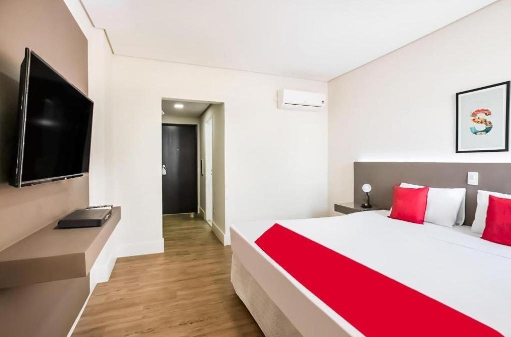 Hotel Interamericana Bagian luar foto