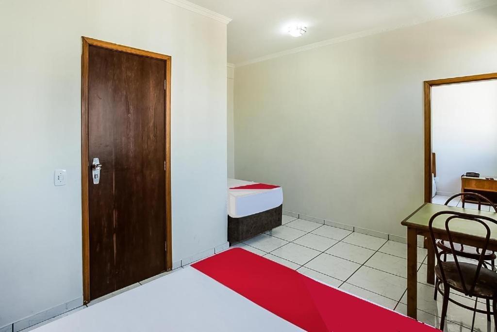 Hotel Interamericana Bagian luar foto